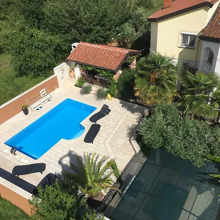 Barbara Διαμέρισμα *